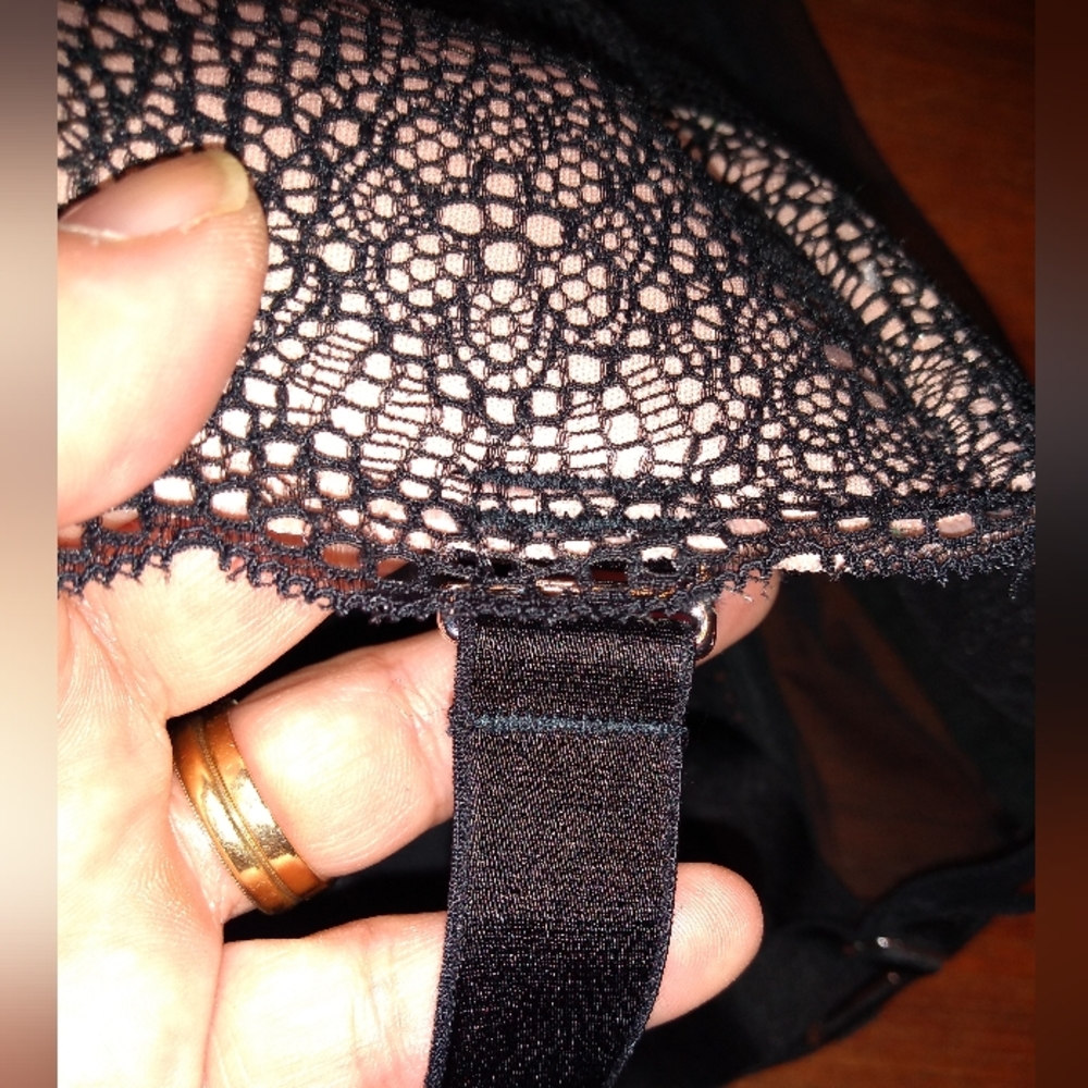 Sexy Black Merry Widow, Corset, No Size 26 Inches Across Breast, Built-I… - Picture 14 of 15